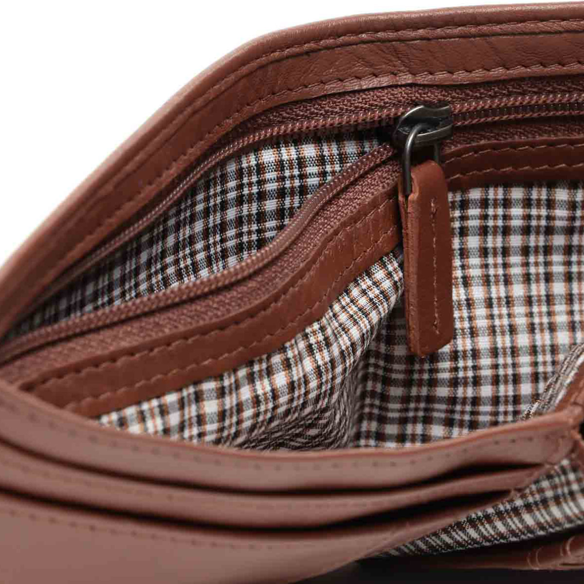 <p>BUSBY THATCHER TAB BILLFOLD WALLET WITH COIN POCKET & BACK INSIDE ZIP</p> - Image 7