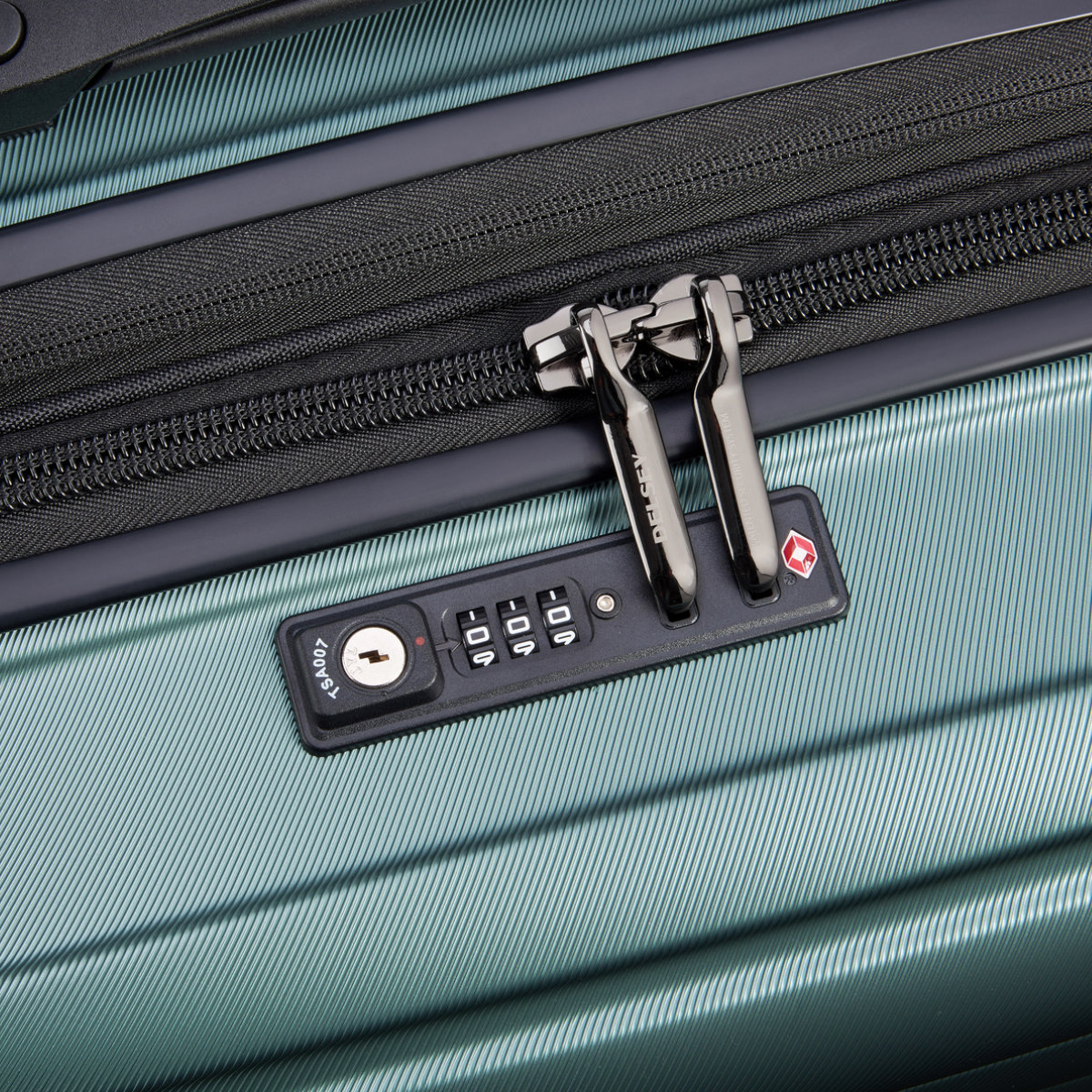 DELSEY SHADOW 5.0 70CM 4DW TROLLEY CASE - Image 7