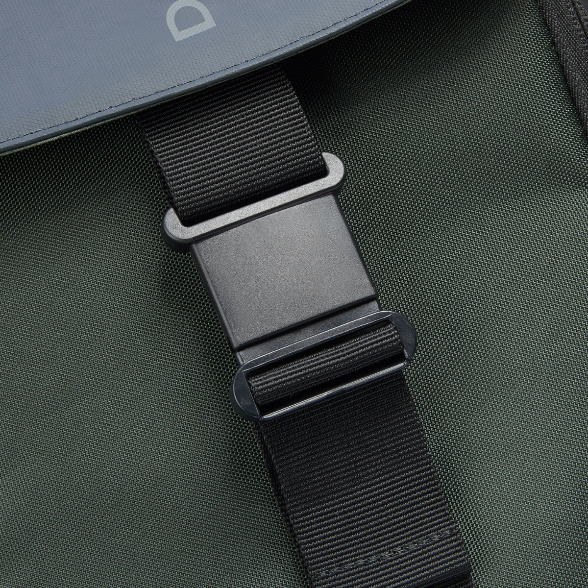 DELSEY SECURFLAP 16 BACKPACK - Image 7