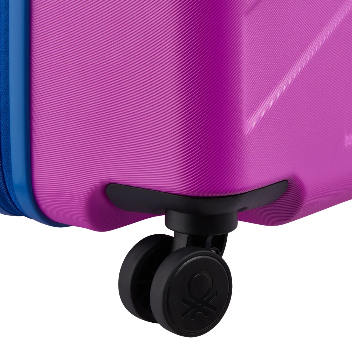 UNITED COLORS OF BENETTON FABRICA 70CM TROLLEY CASE - Image 7