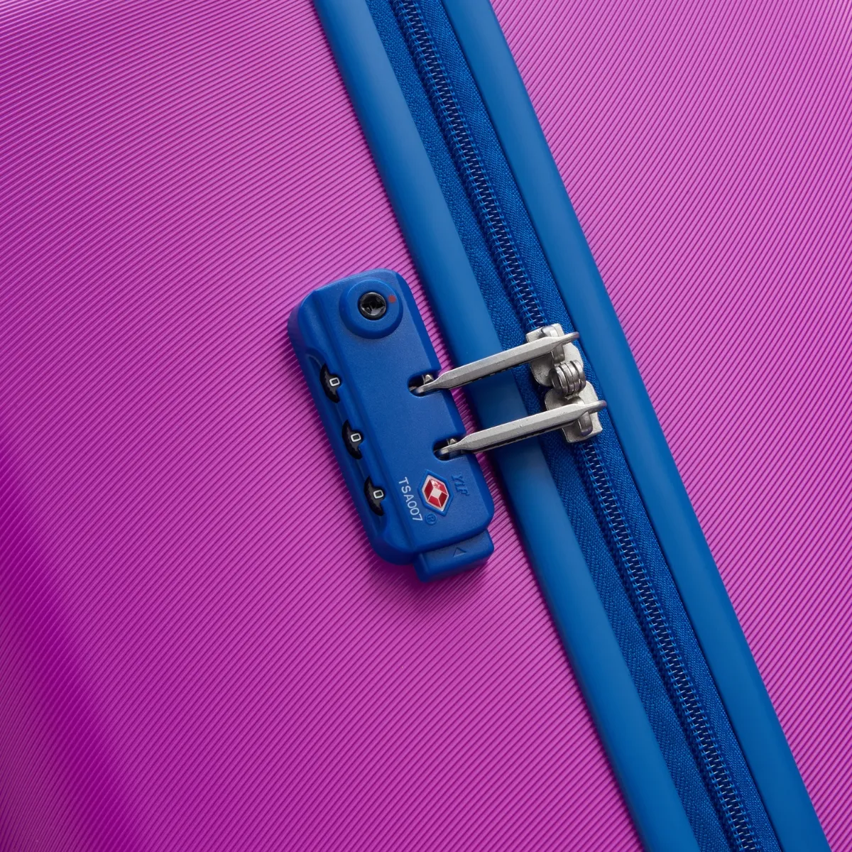 UNITED COLORS OF BENETTON FABRICA 82CM TROLLEY CASE - Image 6